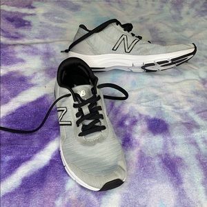 New Balance 711 - Size 6.5